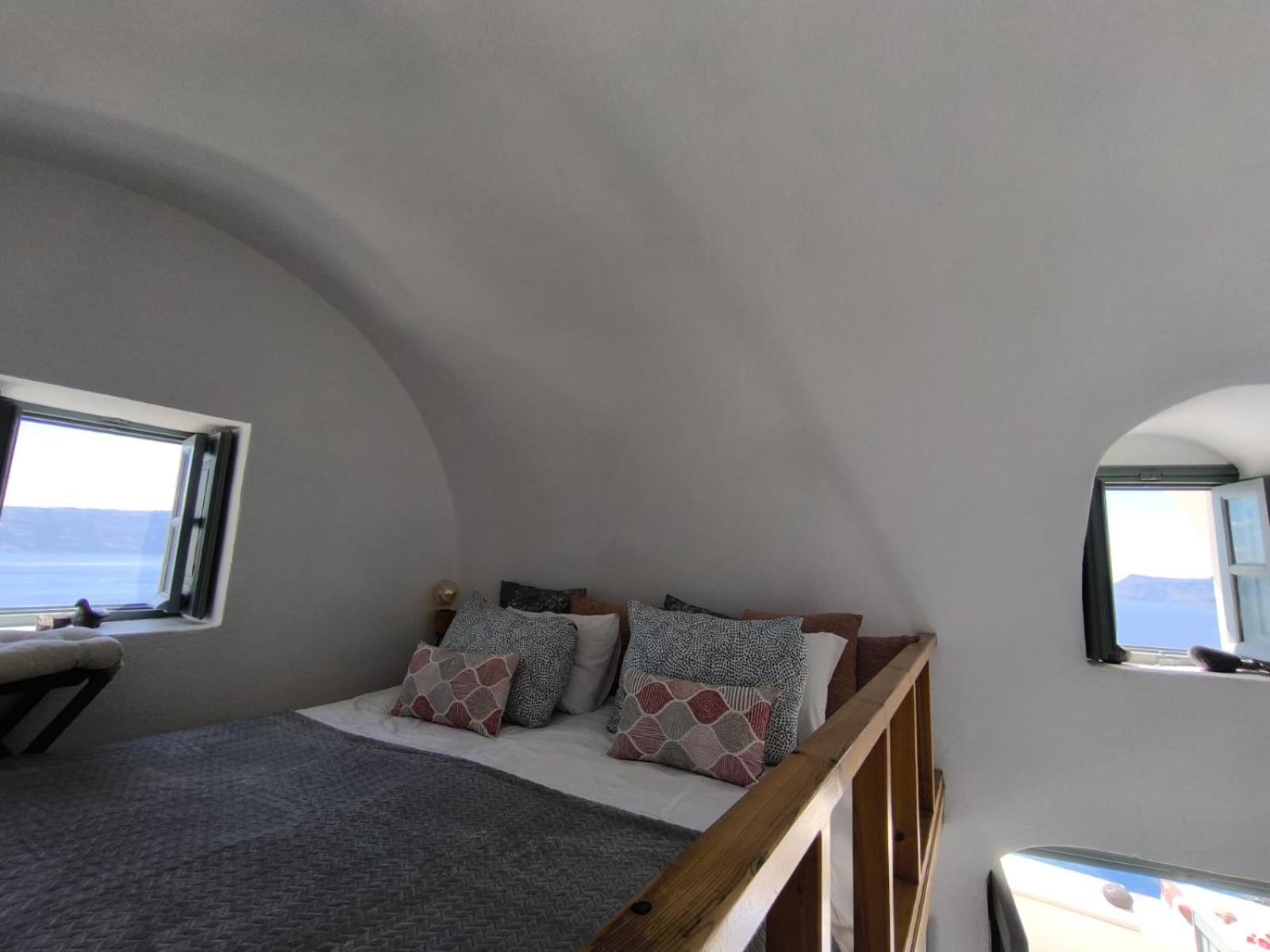 Апартаменты Elias Cave House 270O Caldera View Oia Экстерьер фото